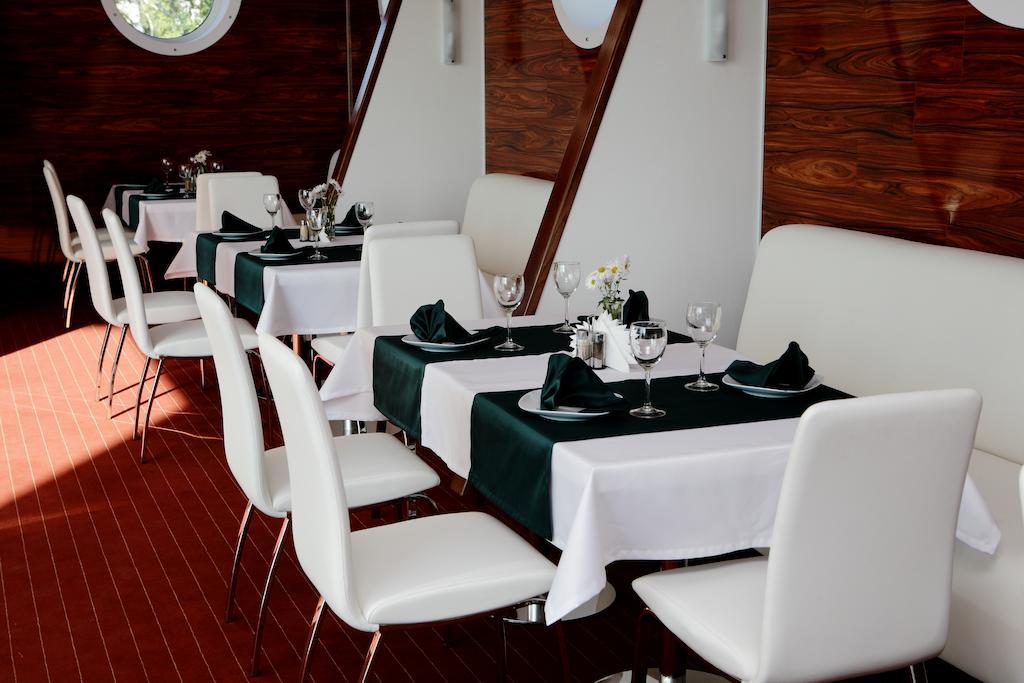 Porto Riva Hotel Zaporizhia Luaran gambar