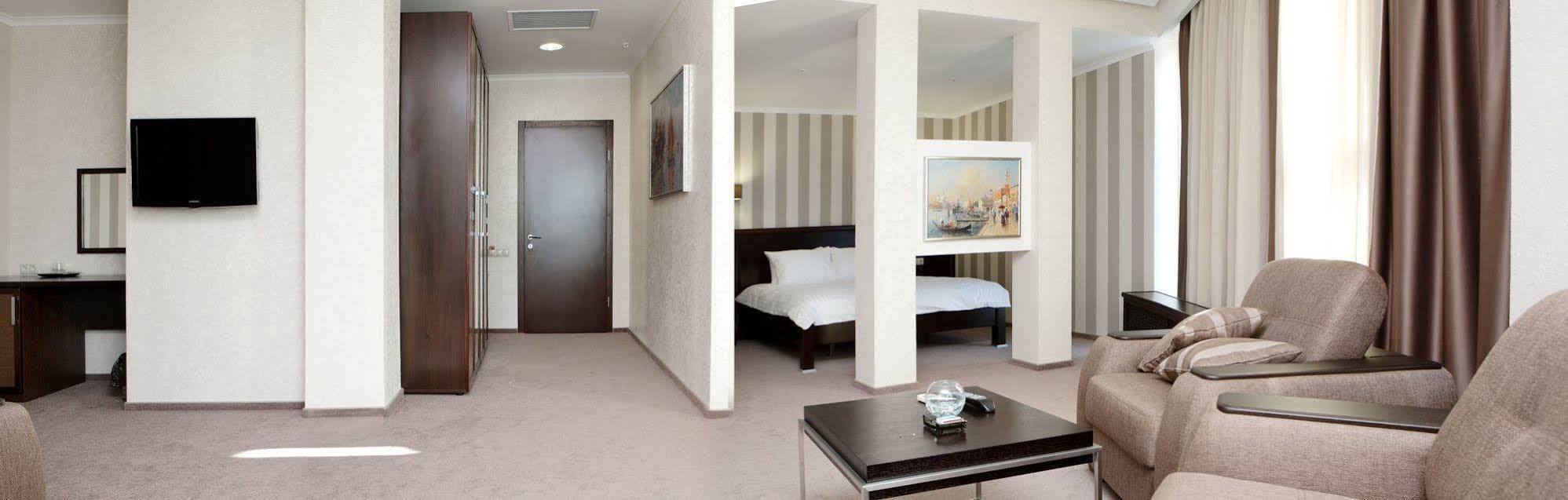 Porto Riva Hotel Zaporizhia Luaran gambar